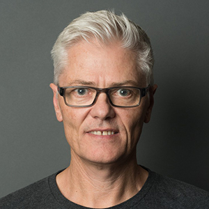 Geoff Lowe Headshot